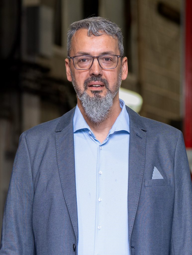 Ingo
Thiel